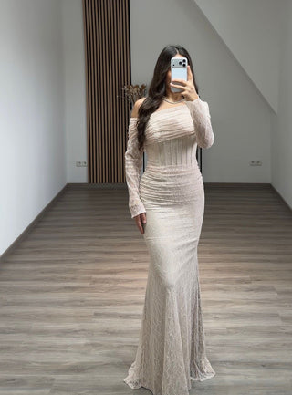 Robe Leyla