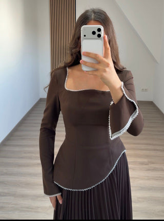 Robe Hira
