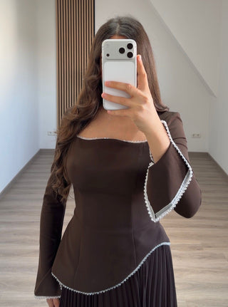 Robe Hira